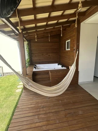 Imagem Casa com 3 dormitórios sendo 1 suíte e 2 vagas de garagem em Biguaçu/SC
