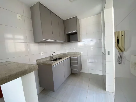 Imagem Otimo Apartamento !
Prédio todo estruturado, salão de festas para 500 pessoas, 2 elevadores, vagas...