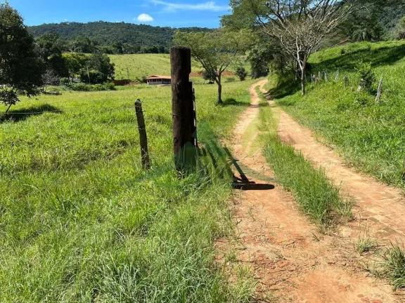 Imagem Sítio à Venda em Piracaia com 62.000m²