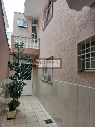 Imagem Excelente Sobrado a venda no Campo Grande - SP, C/3 dormitórios, 1 suíte, 3 banheiros, 4 vagas de garagem cobertas.