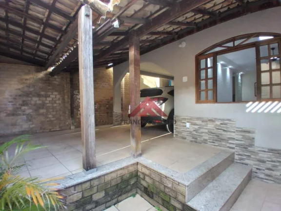 Imagem Casa com 4 dormitórios à venda, 212 m² por R$ 800.000,00 - Brasilândia - São Gonçalo/RJ