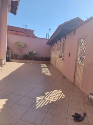 Imagem Sobrado com 3 dormitórios à venda, 255 m² por R$ 800.000,00 - Vila Júlia - Poá/SP
