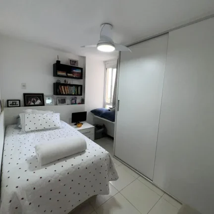 Imagem Excelente apartamento de 2 quartos com lazer completo - Sol da manhã e andar alto na praia de Itaparica.