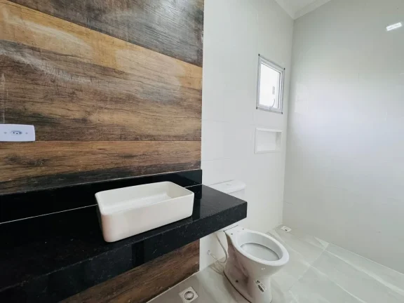 Imagem Casa para Venda em Mongaguá, Vila Atlantica, 3 dormitórios, 2 suítes, 2 banheiros, 4 vagas