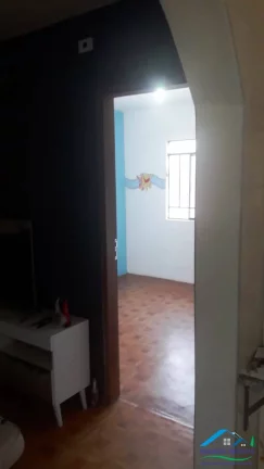 Imagem Casa à venda em Paraisópolis, MG. 4 quartos e 3 vagas coberta.
