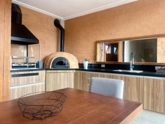 Imagem Casa de condomínio à venda, com 4 quartos, 540m2