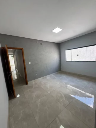 Imagem Casa Sozinha No Lote No Moinho Dos Ventos