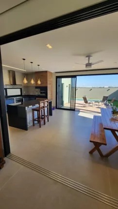 Imagem Casa em Condomínio para Venda em Cuiabá / MT no bairro Jardim Imperial