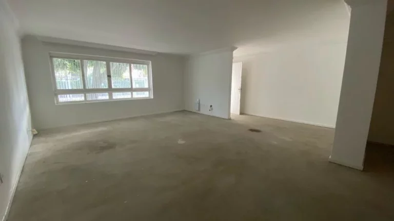 Imagem Casa com 2 Quartos à Venda,  em Tristeza - Porto Alegre