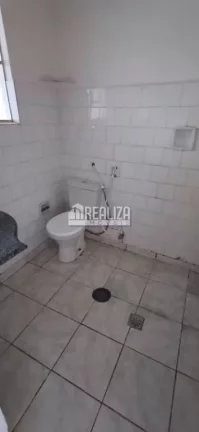 Imagem Casa à venda com piscina no bairro Fabrício em Uberaba