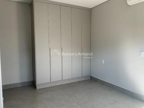 Imagem Casa térrea nova à venda com 3 quartos sendo 3 suítes, todas com armários planejados, ar condici...