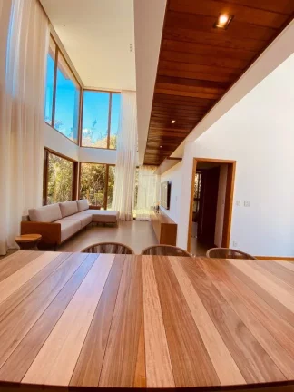 Imagem Luxuosa casa em condomínio à venda em Praia do Forte - Mata de São João-BA: 5 quartos, 5 suítes, 3 salas, 3 banheiros, 3 vagas, 400m².