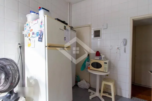 Imagem Apartamento de 2 Quartos para Venda em Botafogo com 70 m²