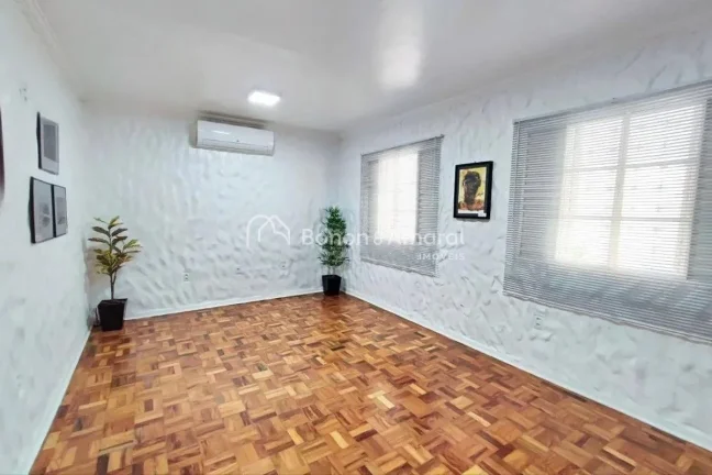 Imagem Localizada na vibrante cidade de Campinas, esta espaÃ§osa casa oferece uma experiÃªncia de moradia Ã...