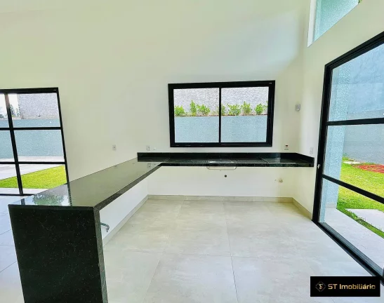 Imagem Casa com 3 dormitórios para Locação em Atibaia - Jardim Estância Brasil!