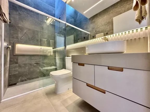 Imagem Casa em Condominio 5 Dormitórios - Bairro Capão Novo