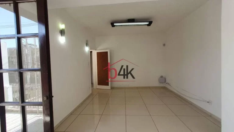 Imagem Casa comercial com 3 quartos sendo 1 suíte para alugar no Brooklin - Rua Santo Arcádio - Brooklin.
