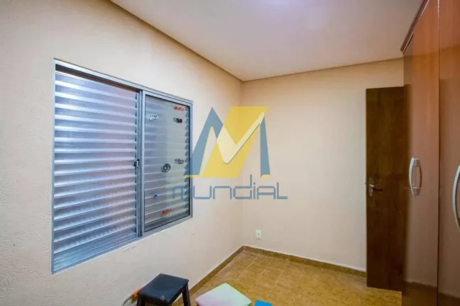 Imagem Casa térrea com excelente distribuição e total privacidade