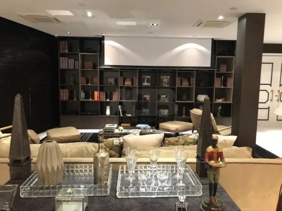 Imagem Cobertura à venda na Atlântica, 6 suítes, 658m2, 4 vagas, Vistão Mar!
