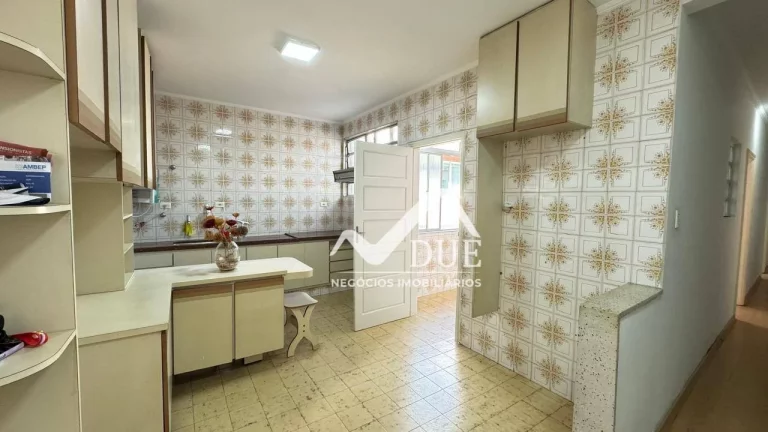 Imagem Casa com 3 dormitórios à venda, 142 m² por R$ 800.000,00 - Encruzilhada - Santos/SP