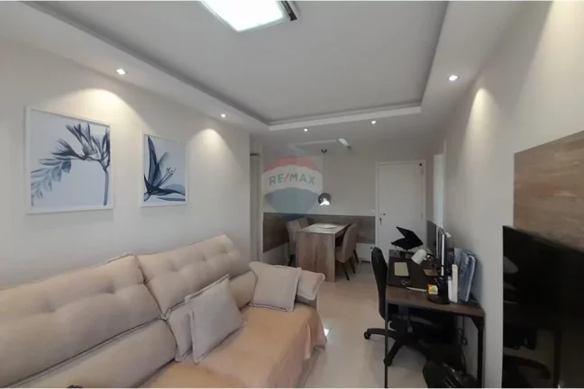 Imagem Apartamento à venda com 2 quartos, 1 suíte com 64 m² em Vila Valqueire-RJ