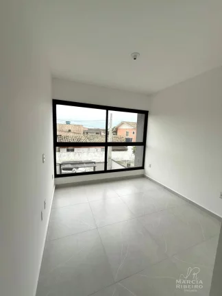 Imagem Casa Geminada nos Ingleses com 3 dormitórios, sendo 1 suíte