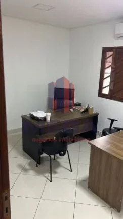 Imagem Mega vende Casa duplex com 5 quartos/ 2 suítes e 240m² de área construída em Jardim Guaranhuns