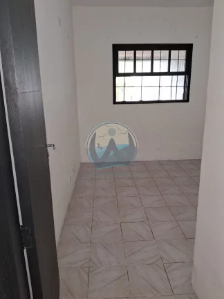 Imagem Imperdível oportunidade de adquirir casa com 2 quartos e 1 suíte, localizada na cidade de e no bairro , com 400,00 m² de área.