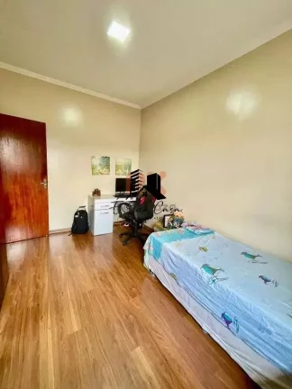 Imagem Casa à venda 4 quartos Bairro Arvoredo - Contagem/MG