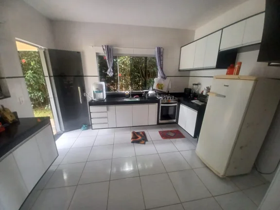 Imagem Casa com 04 dormitórios, sendo 01 suíte à venda no Condomínio Village da Serra!
