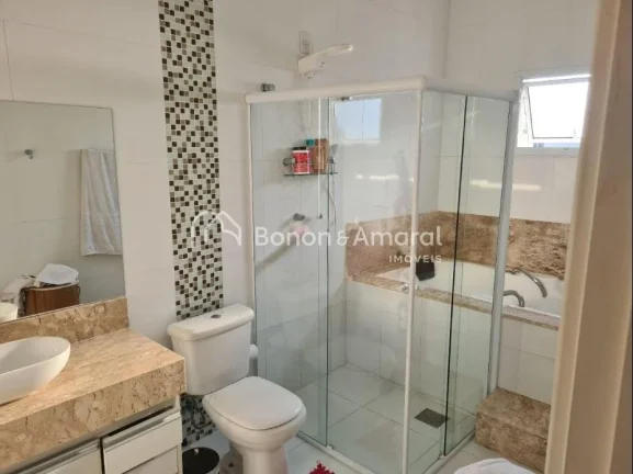 Imagem Casa à venda em condomínio em Valinhos, com 3 dormitórios, incluindo uma suíte máster com close...