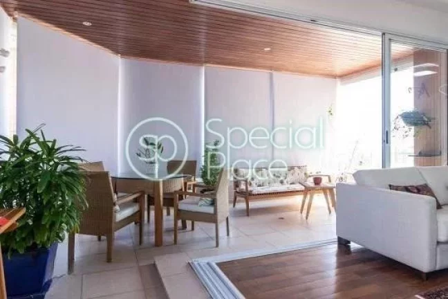 Imagem Amplo apartamento à venda com 3 quartos, sendo 3 suítes, e 4 banheiros no total. Este apartamento ...