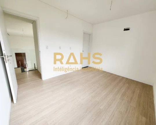 Imagem Maravilhoso Sobrado em Condomínio Fechado no bairro Vila Nova. Em um dos melhores condomínios resi...