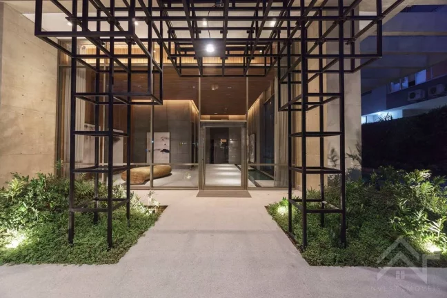 Imagem Garden Luxuoso nos Jardins: 585m2, 3 Suítes, 5 Vagas | Facces Jardins by Helbor