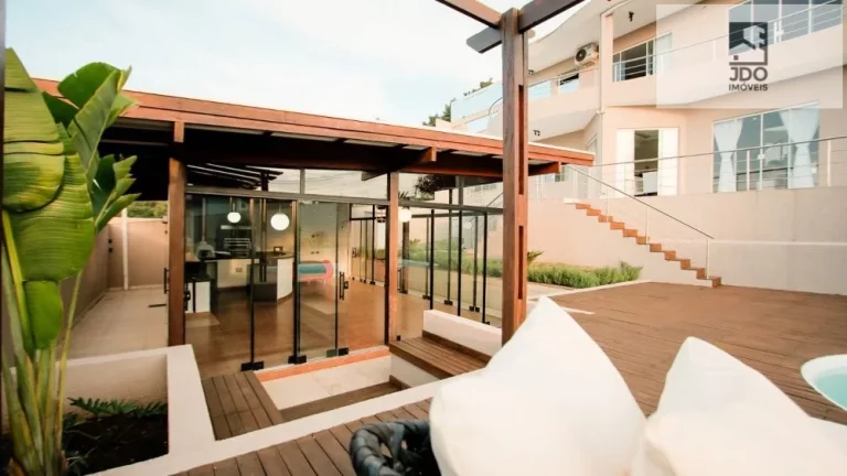 Imagem Casa a Venda no bairro Butiatuvinha - Curitiba, PR