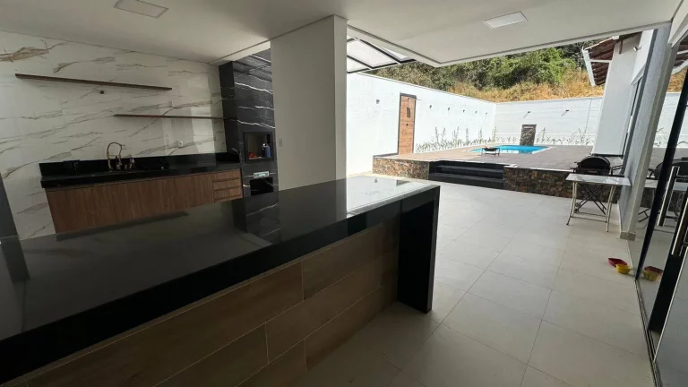 Imagem ESPETACULAR CASA DE 3 QUARTOS COM SUÍTE NO CONDOMÍNIO OURO VERDE – BETIM