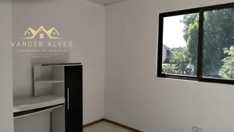 Imagem Imperdível casa para venda ou locação em Foz do Iguaçu-PR, 4 quartos, 1 suite, 2 salas, 2 banheiros, 3 vagas de garagem.