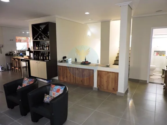 Imagem Casa em Condomínio a Venda no bairro Granja Viana - Cotia, SP