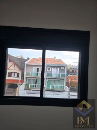 Imagem Lindo apartamento em prédio 2 andares com elevador.