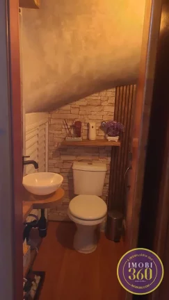Imagem Sobrado á venda na Parada XV de Novembro