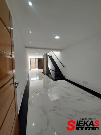 Imagem Imóvel de alto padrão com 3 quartos e 2 salas na Vila Granada, São Paulo-SP - 125 m² - 2 vagas - Imperdível!
