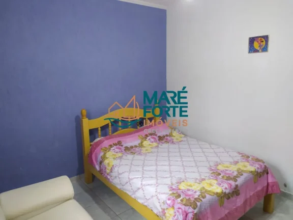 Imagem OPORTUNIDADE - EXECENTE CASA COM 4 DORMITÓRIOS (SENDO UMA SUÍTE) E 2 CHALÉS.