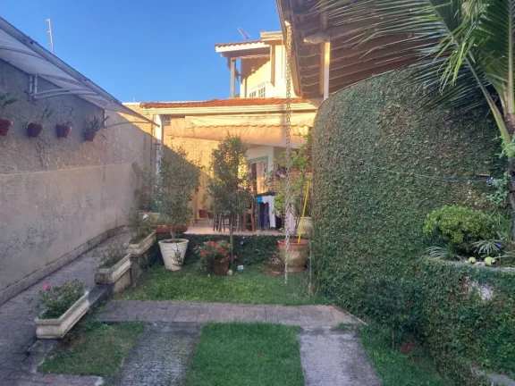 Imagem Sobrado com 3 dormitórios à venda, 181 m² por R$ 750.000,00 - Vila Áurea - Poá/SP
