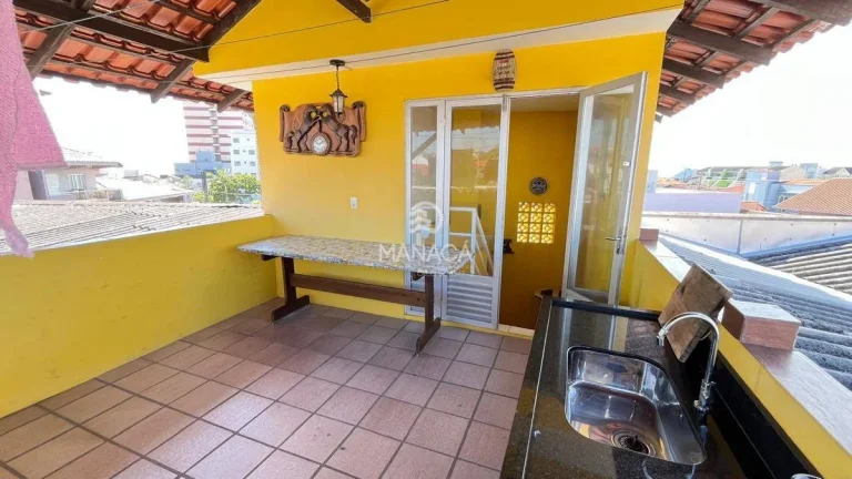 Imagem ️ Amplo apartamento, 3 quartos (1 suíte) 80 metros da praia do tabuleiro! área central