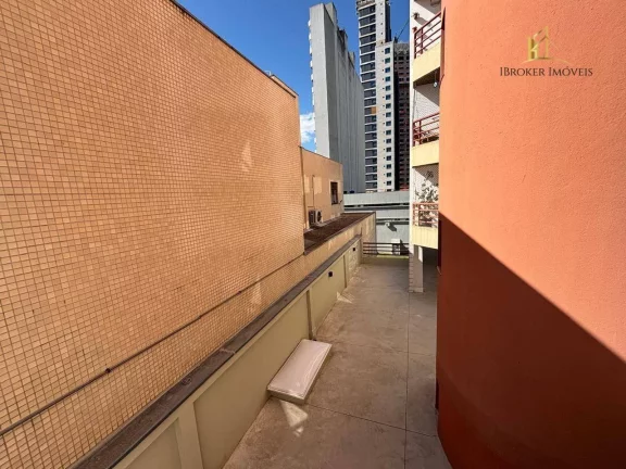 Imagem Apartamento REFORMADO com 2 quartos à venda, 49 m² por R$ 420.000 - Bigorrilho - Curitiba/PR