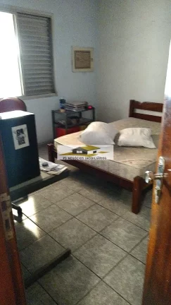 Imagem Casa Padrão no Jardim da Glória