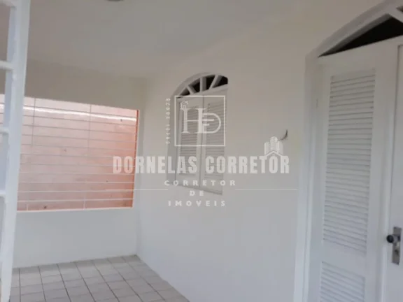 Imagem Casa Solta com Quintal 10x30 em Ouro Preto - Olinda | 2 Quartos