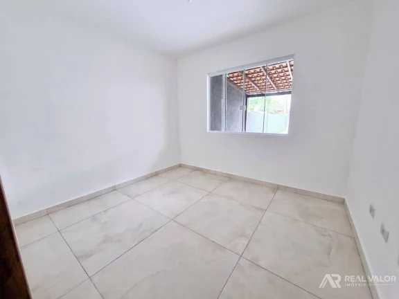 Imagem Casa Modernizada de 03 Dormitórios para Locação no Bairro Gralha Azul em Fazenda Rio Grande