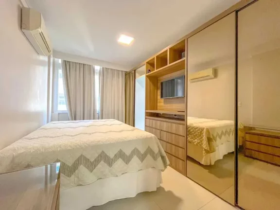 Imagem Apartamento mobiliado frente mar com 3 dormitórios sendo 3 suítes em Balneário Camboriú/SC