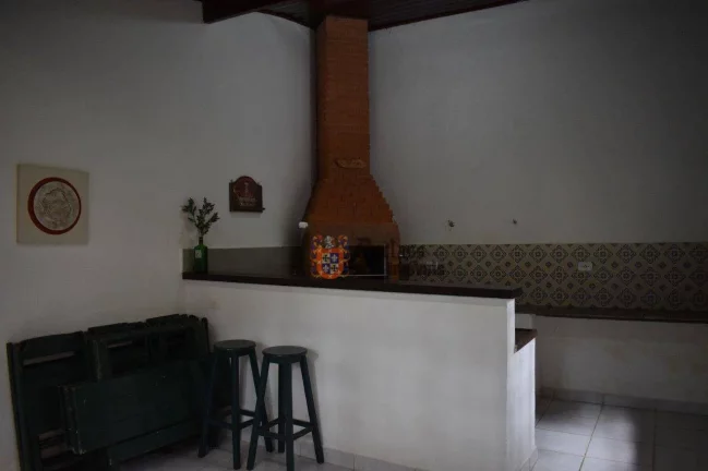 Imagem Casa com 3 dormitórios à venda, 292 m² por R$ 1.500.000 - Vila Inglesa - Campos do Jordão/SP